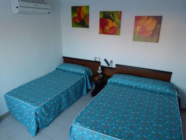 Hostal Pardo Miami Playa Extérieur photo