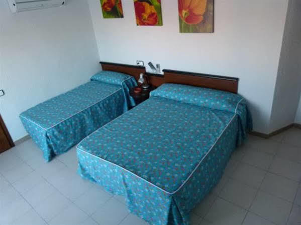 Hostal Pardo Miami Playa Extérieur photo